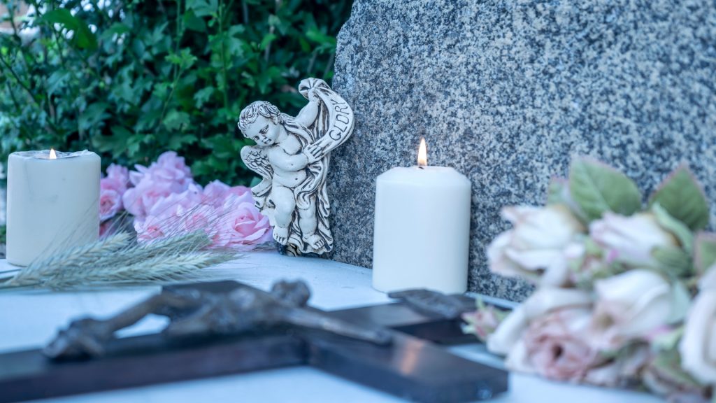 Offrez un dernier hommage élégant avec nos articles funéraires de qualité à Schweighouse-sur-Moder près de Haguenau